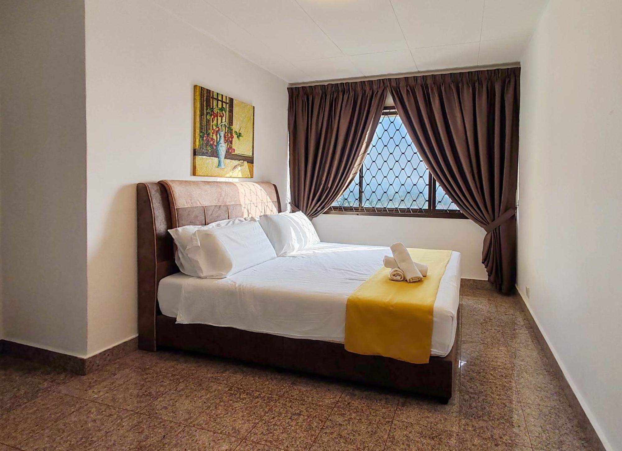 'Newly Refurbished' 'Sunny Seaview' At Regency With 2 Carpark By Shine Stay Porto Dickson Exterior foto